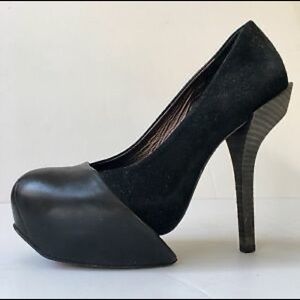 BCBG Runway Mayda Asymmetric Pump, Size 8